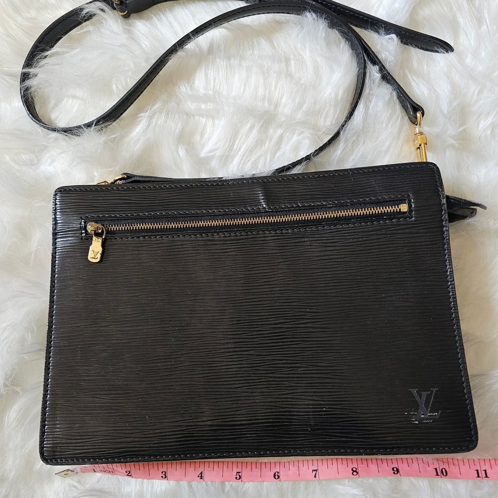 Louis Vuitton Black Epi Enghien
